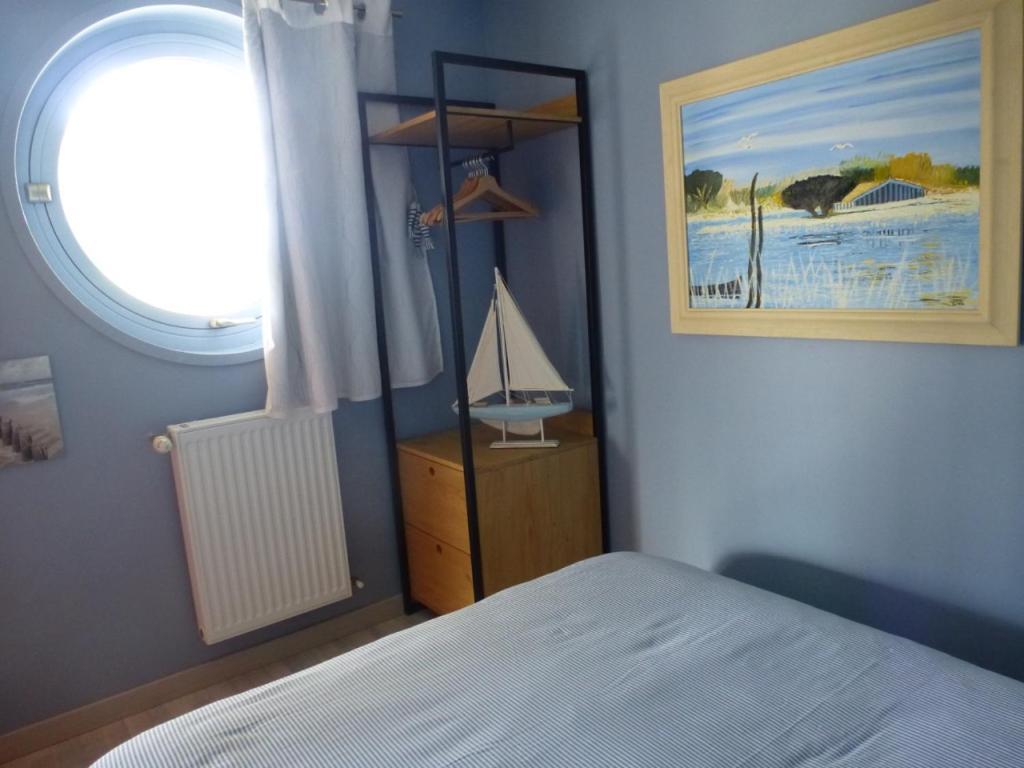 La Maison Bateau Au Bord De Mer Guisseny Exterior photo
